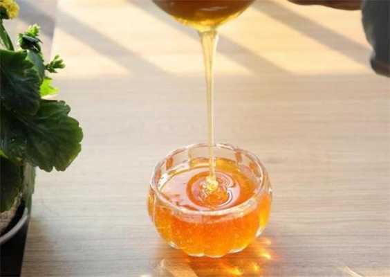 胃疼喝蜂蜜水有用吗（有胃病的人可以喝蜂蜜水吗）